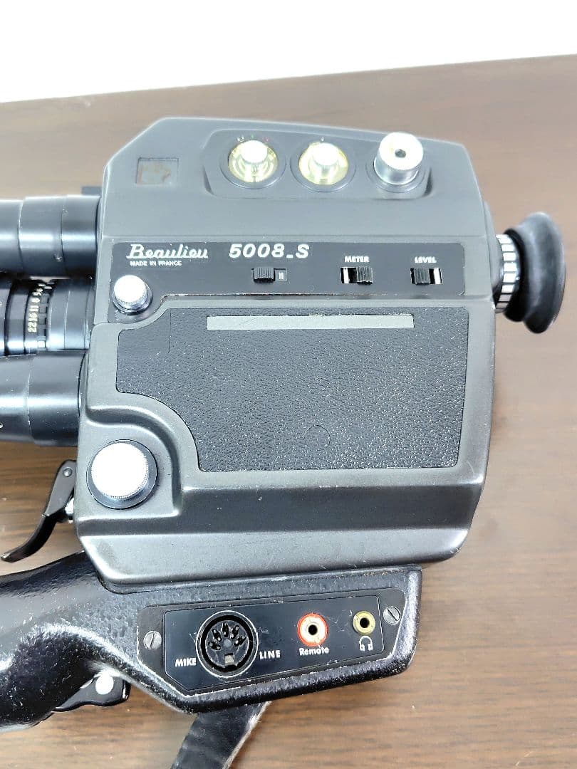 フィルムカメラ Beaulieu 5008 S + Angenieux 6-80mm F1.2