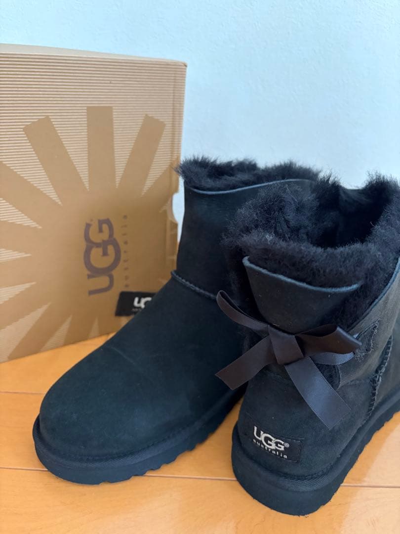 新品未使用 UGG MINI BAILEY BOW ムートンブーツ　リボン