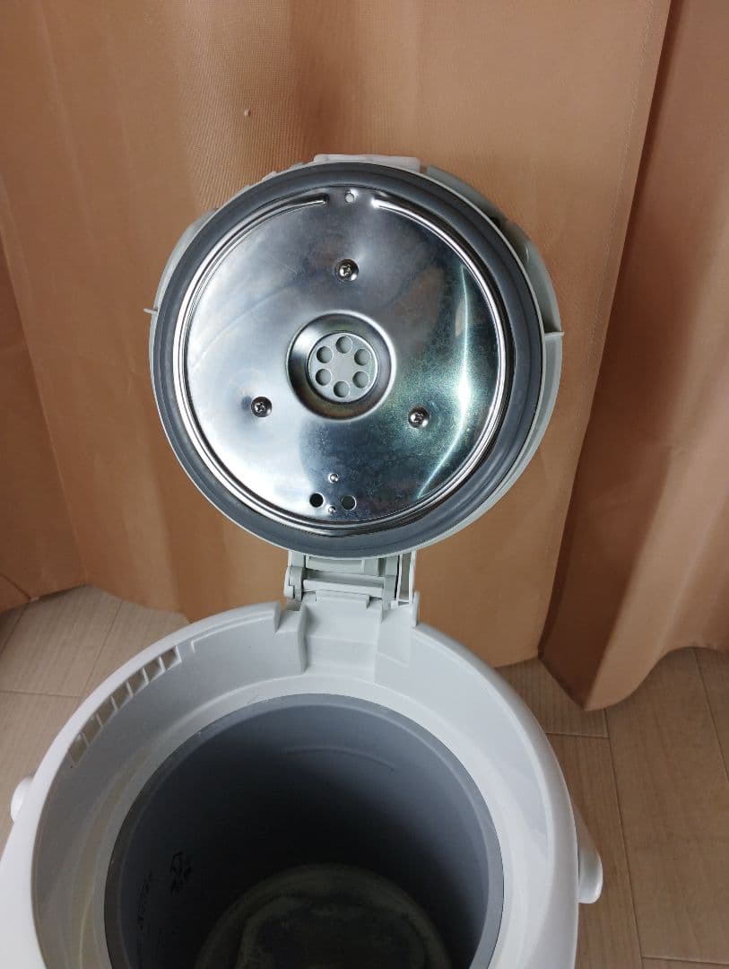 ②　象印 EE-RN ホワイト 加湿器