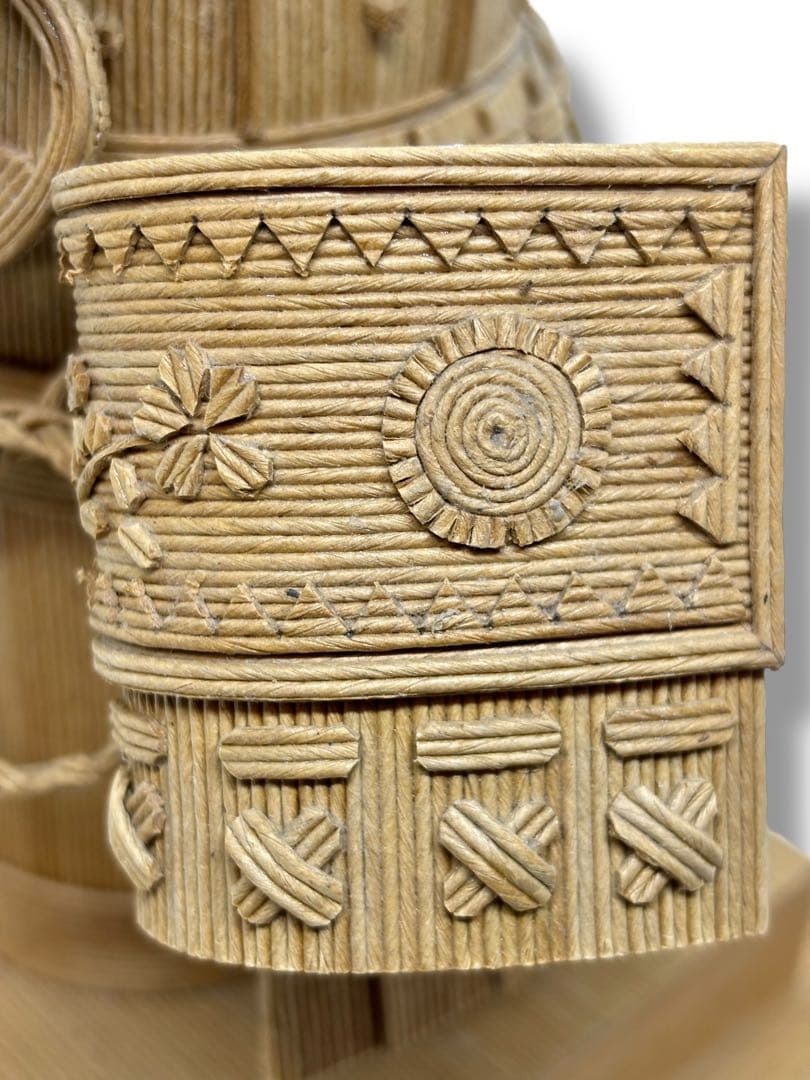 #紙製 クラフト兜飾り 手作り紙兜飾り 台付き