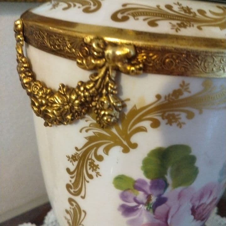 ✴激安！希少フランス製！飾り壺(ポプリ壺)新品未使用！