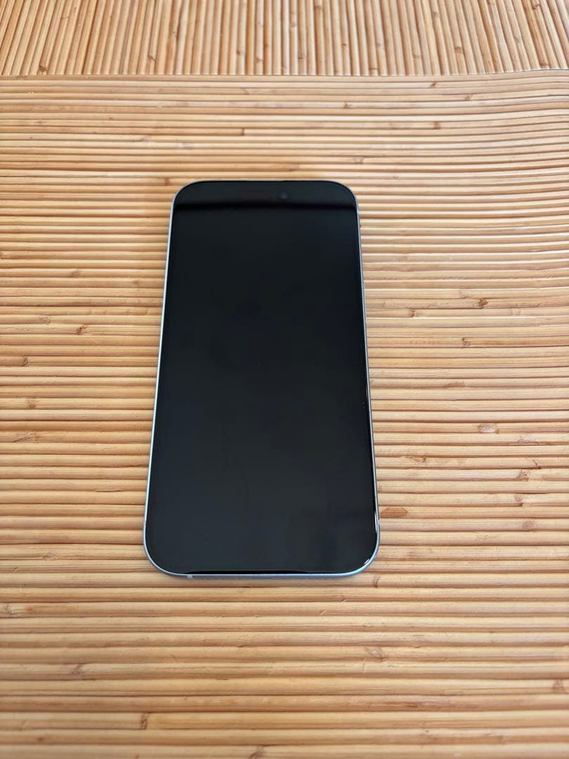 携帯電話本体 iPhone15 256GB