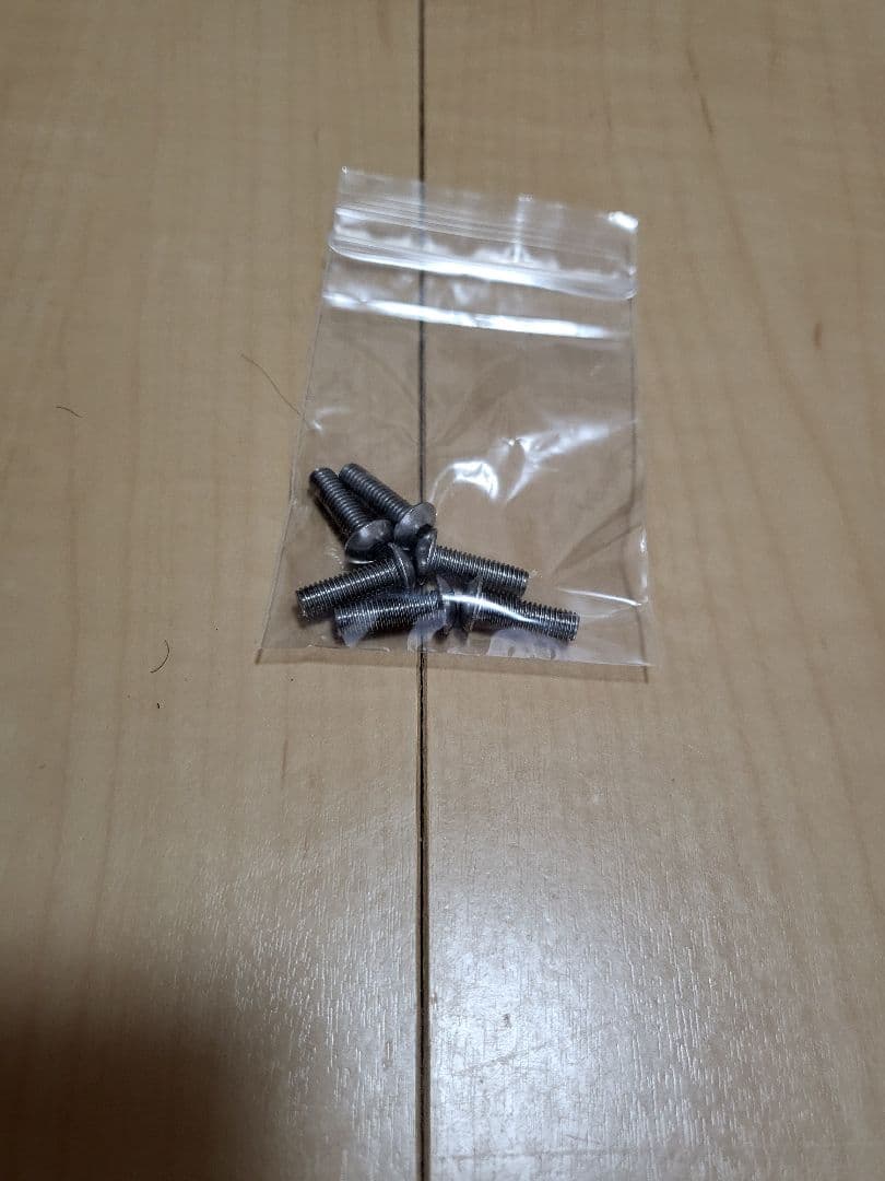 s*s様 momo -LUCEステアリング350mm 正規品新品ホーンボタン赤I