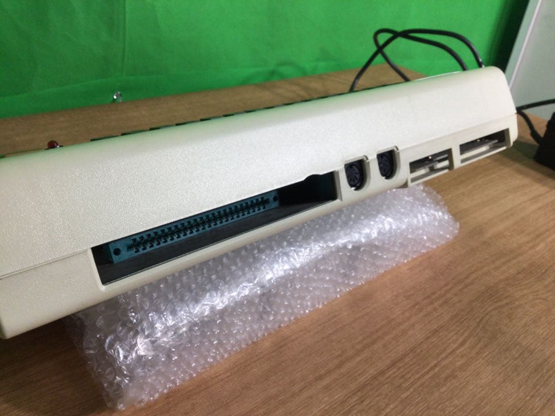 Commodore VIC-1001 コンピュータ