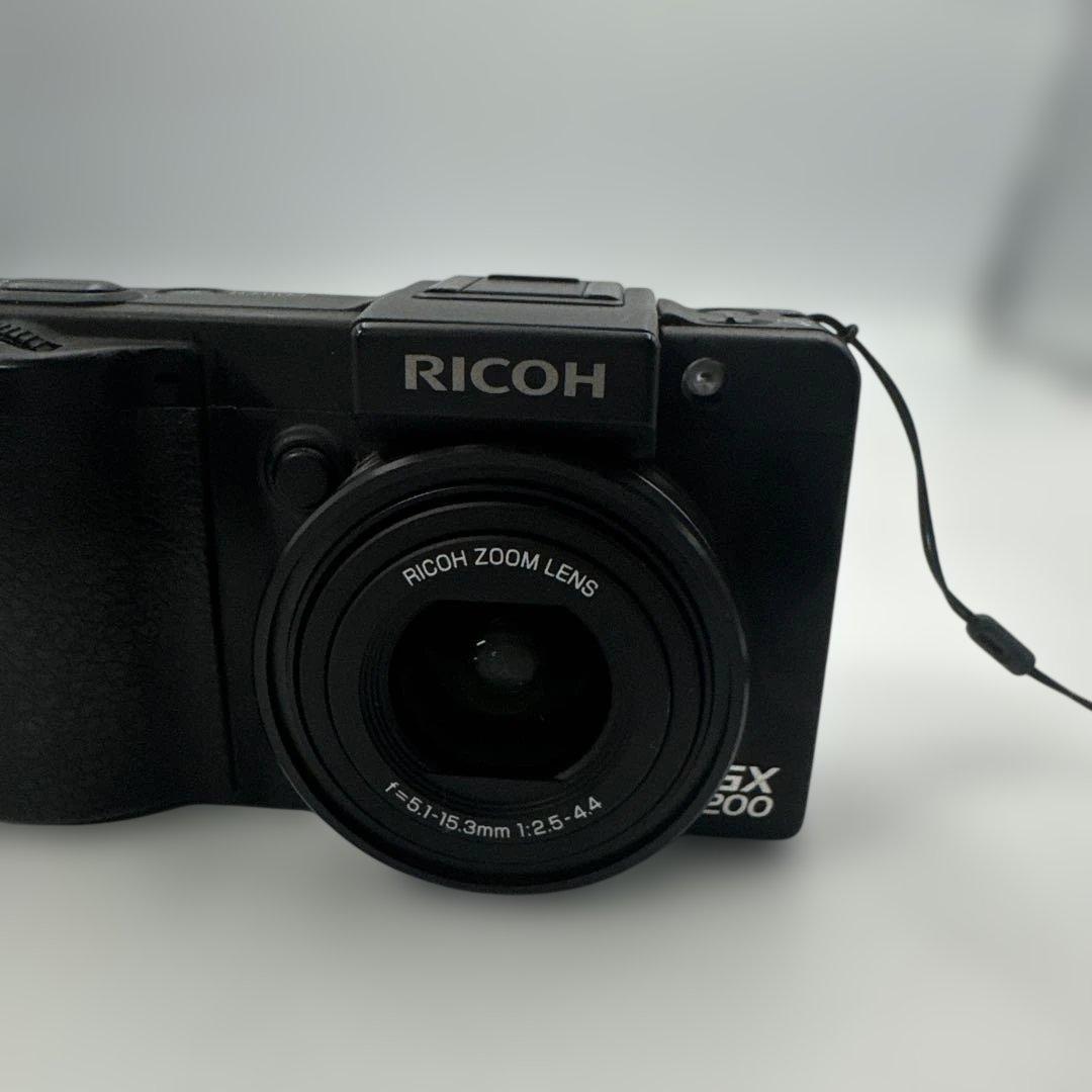 ②RICOH GX200 コンパクトデジタルカメラ