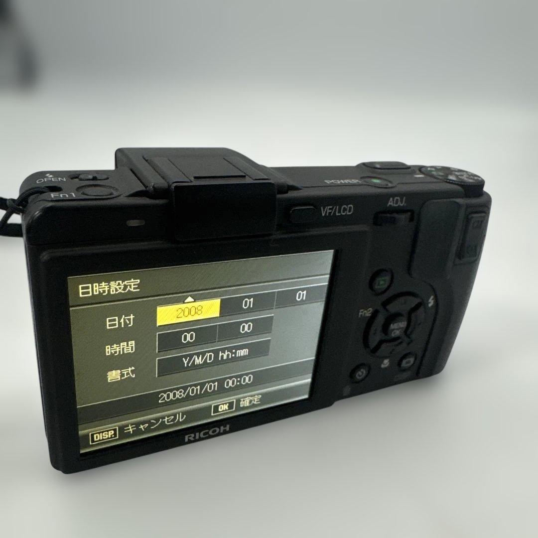 ②RICOH GX200 コンパクトデジタルカメラ