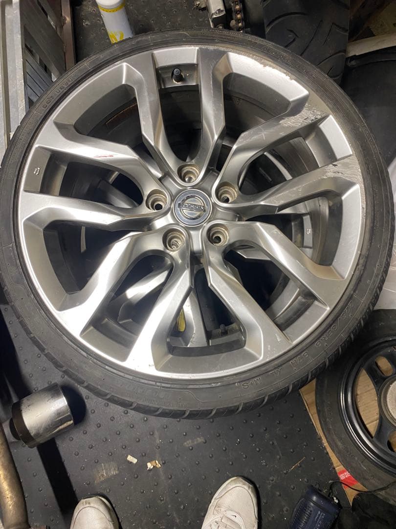 フェアレディZ Z34 純正ホイールタイヤ付き　２本