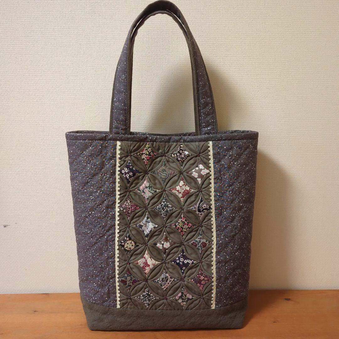 ✿リバティ✕パッチワーク✿　トートバッグ２点　かんちゃん様ご注文品
