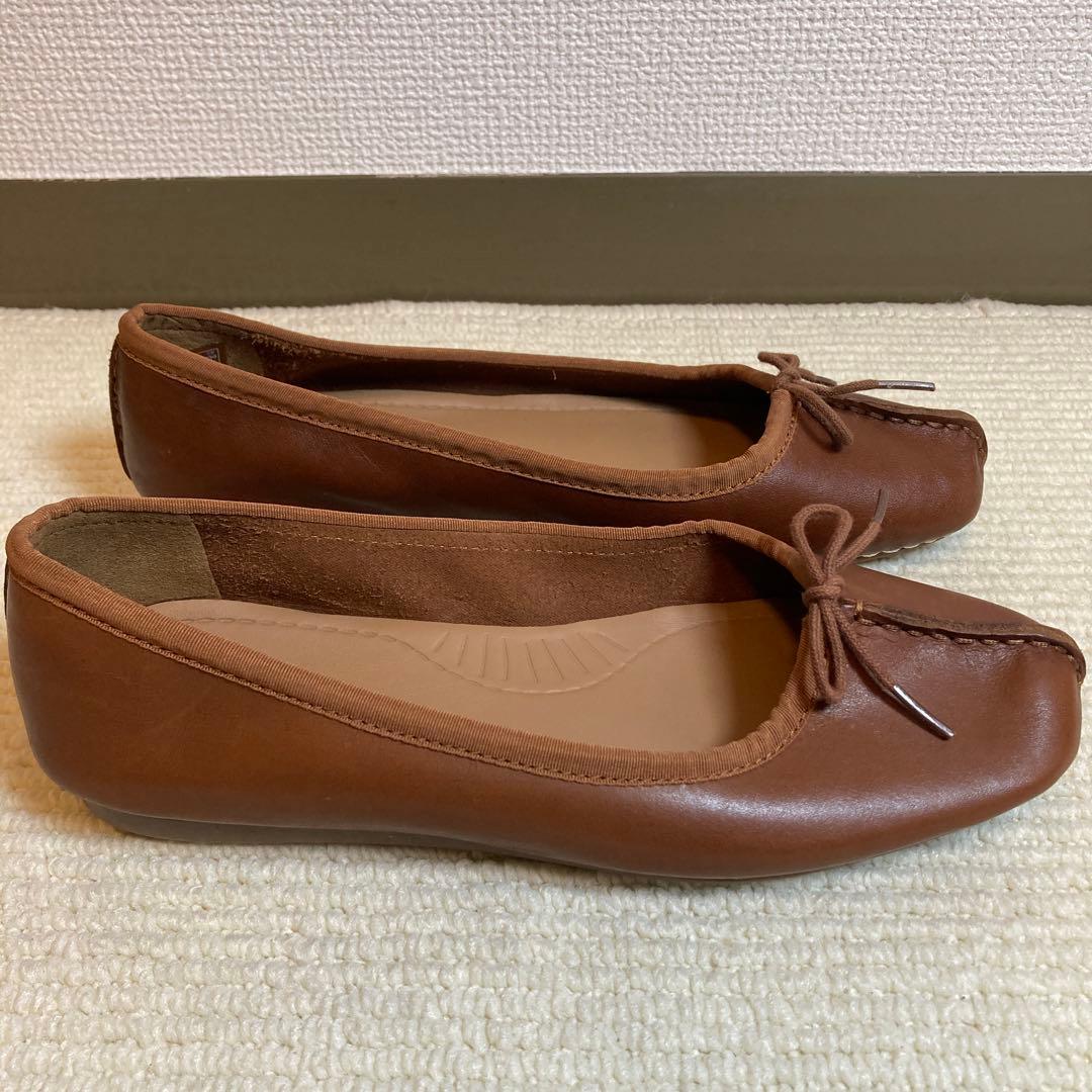 Clarks クラークス　フレックルアイス　バレエシューズ　ダークタンレザー