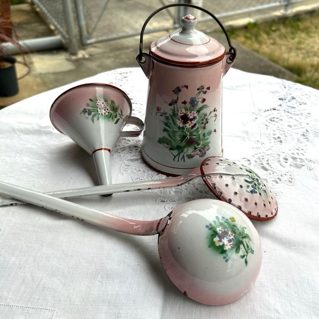 フランスアンティーク　japy 忘れな草のホーローウェディングセット