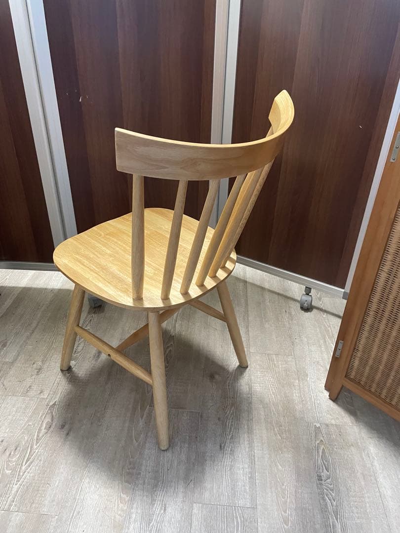 ウィンザーチェア　木製スピンドルバック　ダイニングチェア　⑤