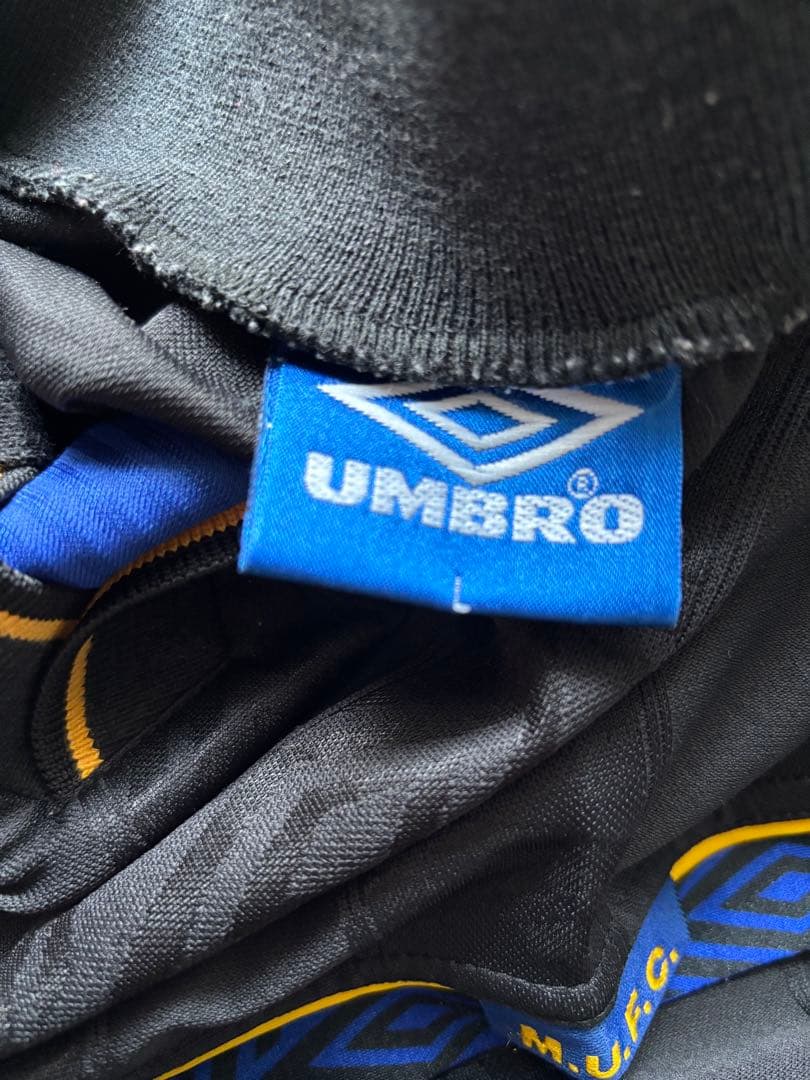 レア　93-95 マンチェスターユナイテッド　アンブロ　アウェイユニフォーム