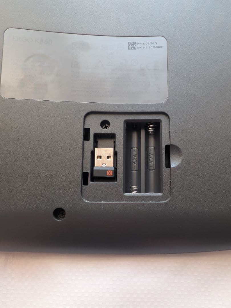 Logitech K860 ワイヤレスキーボード