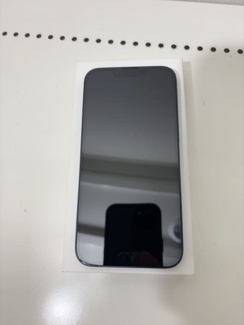 早い者勝ち　[SIMフリー]Apple iPhone 13 128GB