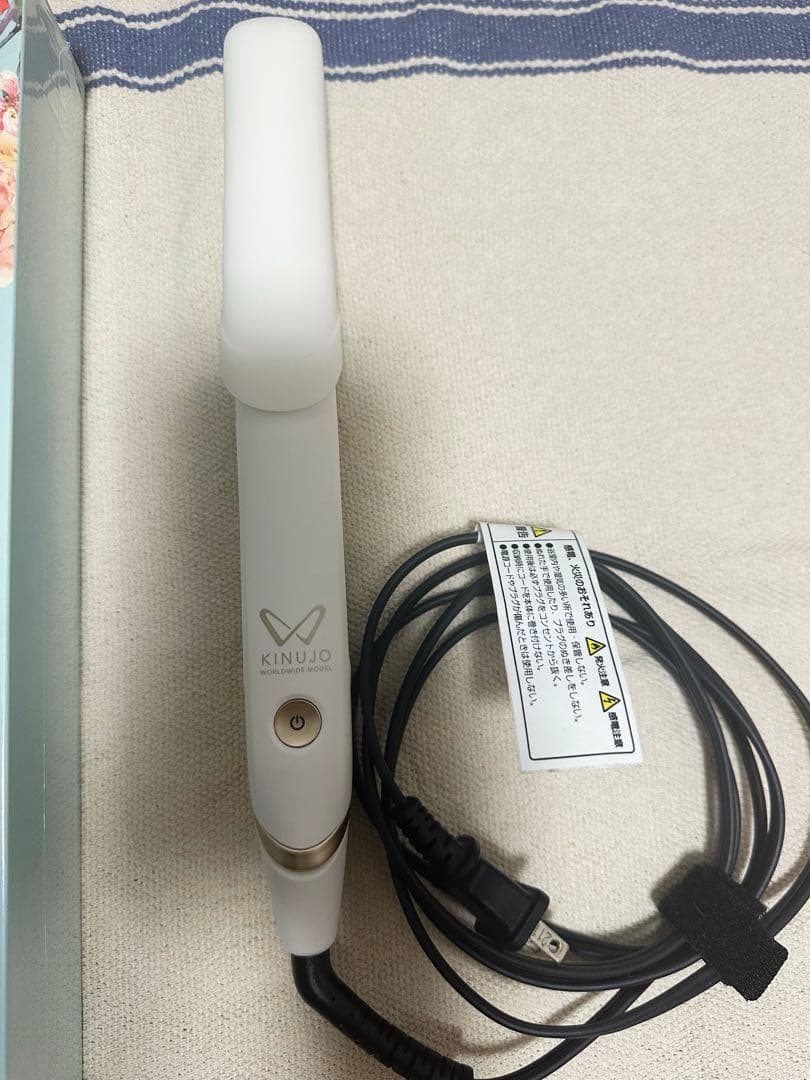 KINUJOストレートヘアアイロン ホワイト