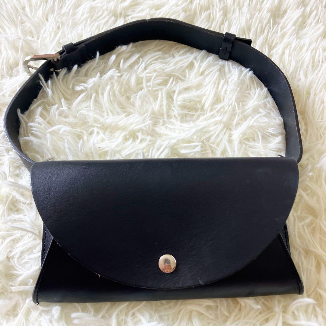 【希少型】COS レザー ベルトバッグ ブラック