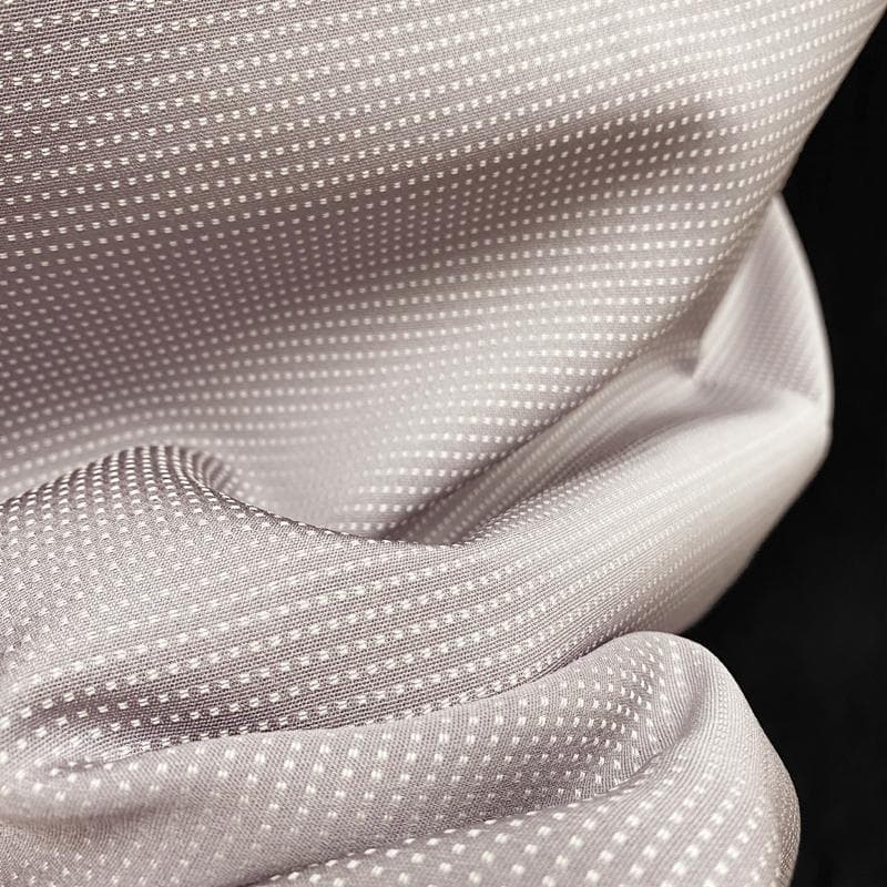 601mt70●御召 紋織 淡いラベンダー色 角通し柄 パールトーン●しつけ付