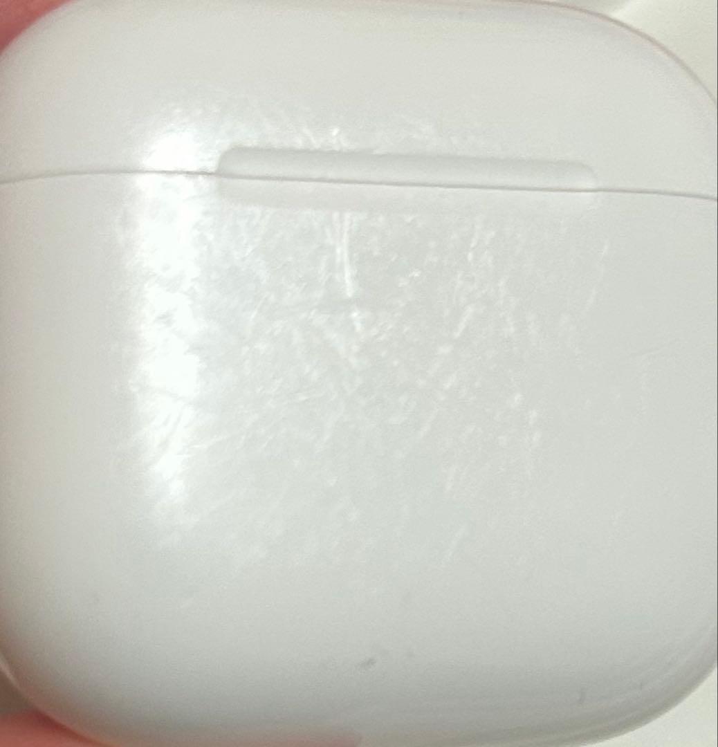 Apple Airpods4 アクティブノイズキャンセリング　ESRケース付き