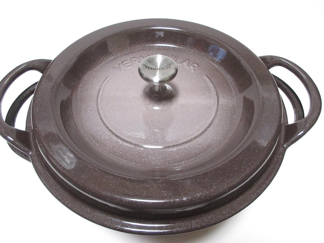 【極美品】VERMICULAR バーミキュラ 鋳物ホーロー鍋 26cm