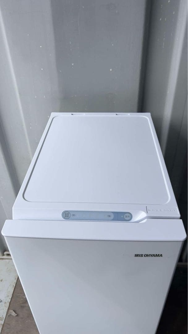 アイリスオーヤマ スリム冷凍庫 IUSN-8A-W 80L