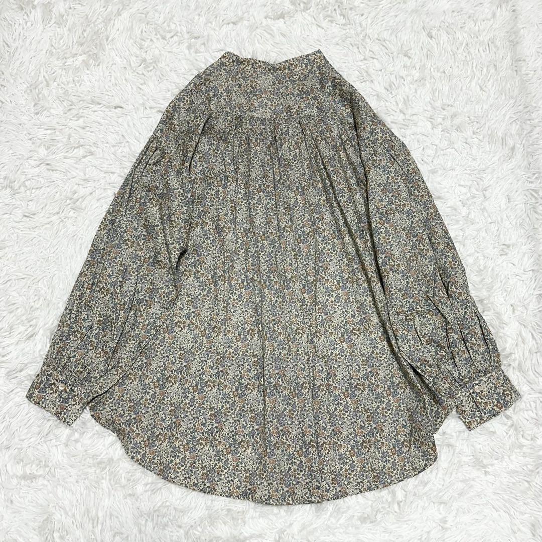 ✨未使用級✨ HUG Ō WäR リバティプリント ブラウス