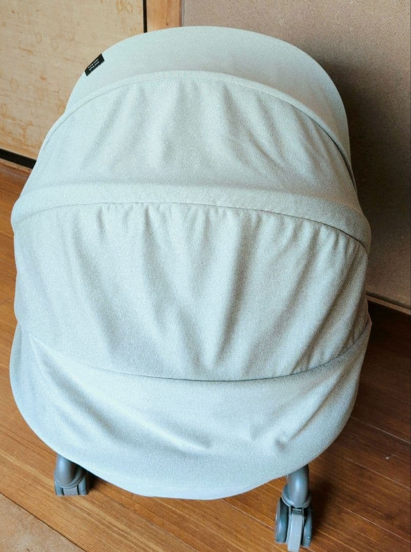 Combi コンビ ネムリラ AUTO SWING BEDi ベージュ 値引あり