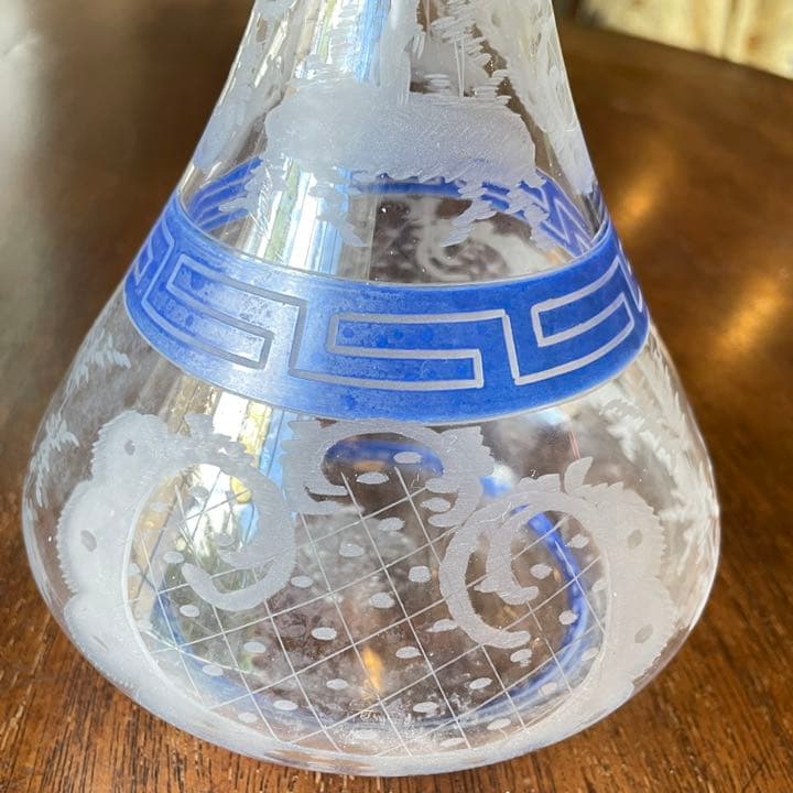 フランスアンティーク デキャンタ 青い蒔絵と鹿、鳥の柄