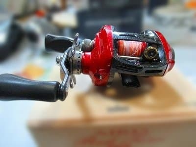 ダイワ　エアド　レッドチューン100R 　右巻き