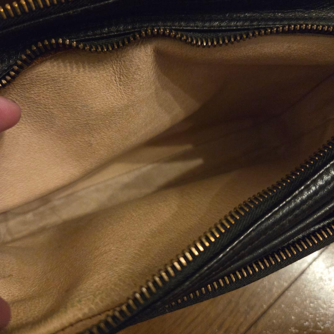 MCM ブラックレザーショルダーバッグ