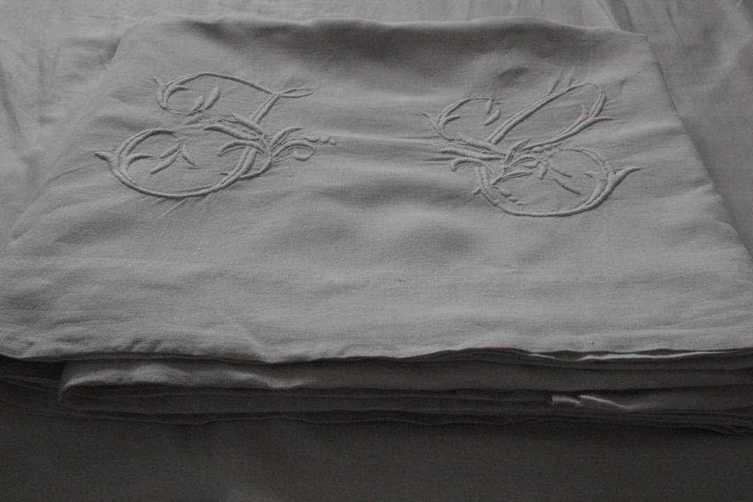 konorinoko様フランスアンティークイニシャルシーツ/モノグラムカバー