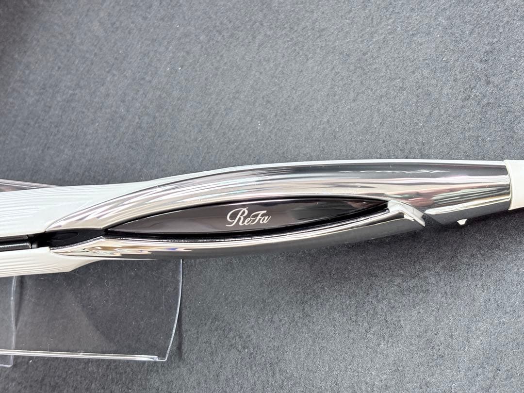 【あーち】ReFa ストレートヘアアイロン ホワイト/シルバー