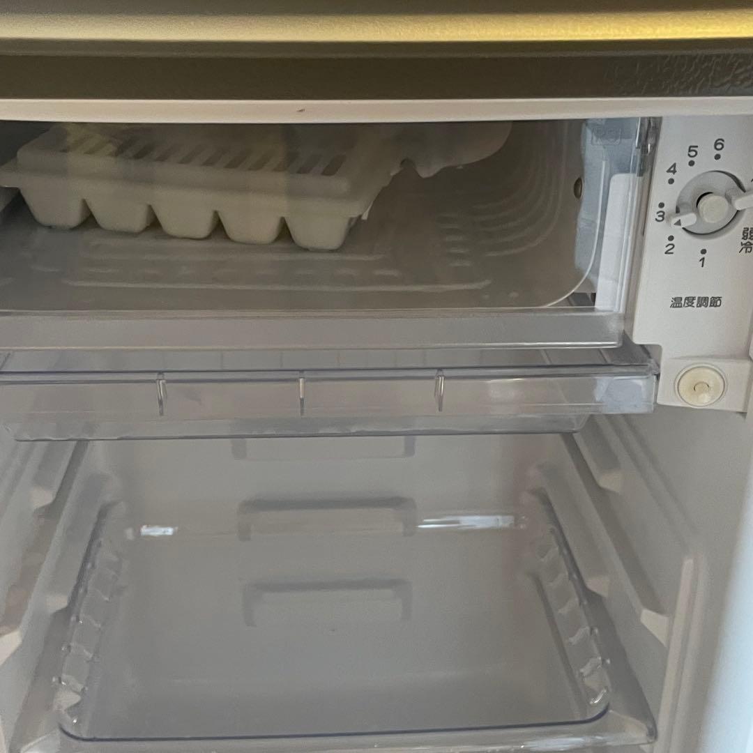 ハイアールアクア/冷蔵庫/AQR-8G/75L/右開き/直冷式/