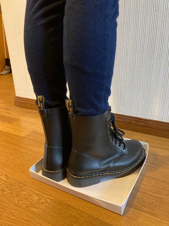 正規品 ドクターマーチン 8ホール ブーツ