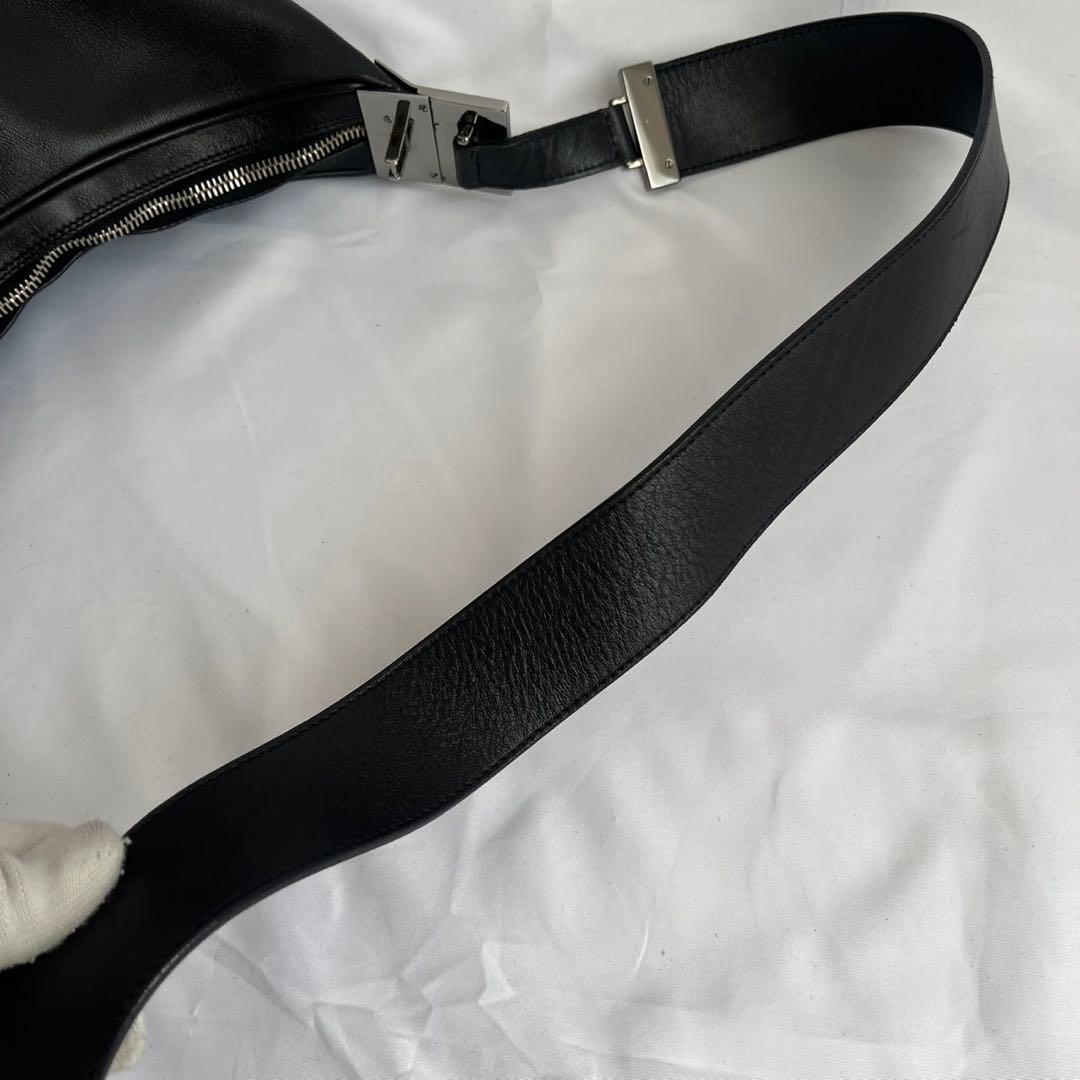 ✨極美品✨　GUCCI ショルダーバッグ　ワンショルダー 肩掛け　レザー　黒