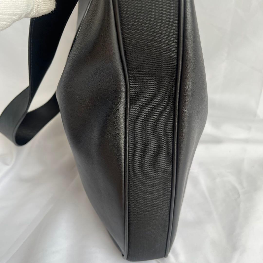 ✨極美品✨　GUCCI ショルダーバッグ　ワンショルダー 肩掛け　レザー　黒