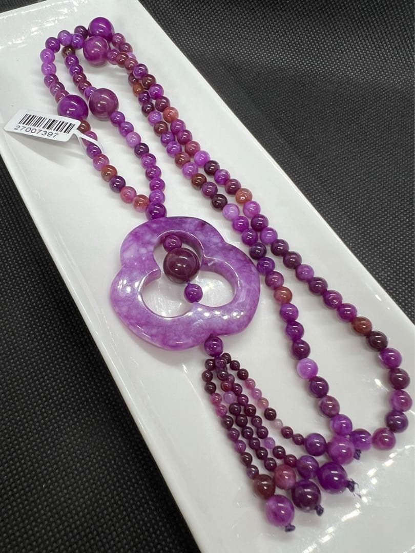 新品　高品質 南アフリカ産 天然舒俱来(スギライト)のネックレス★AB895