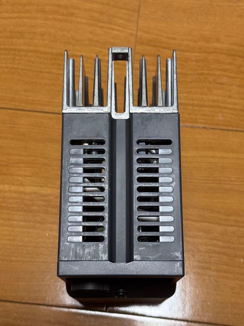 9専用 三菱　インバータ　FR-D710W-0. 4K　本体のみ　元箱なし