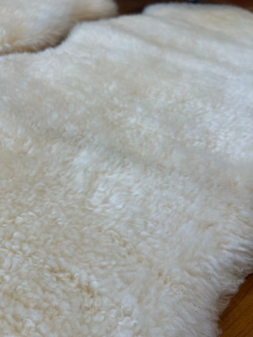 クリーム色 羊毛100%ラグ 2枚セット