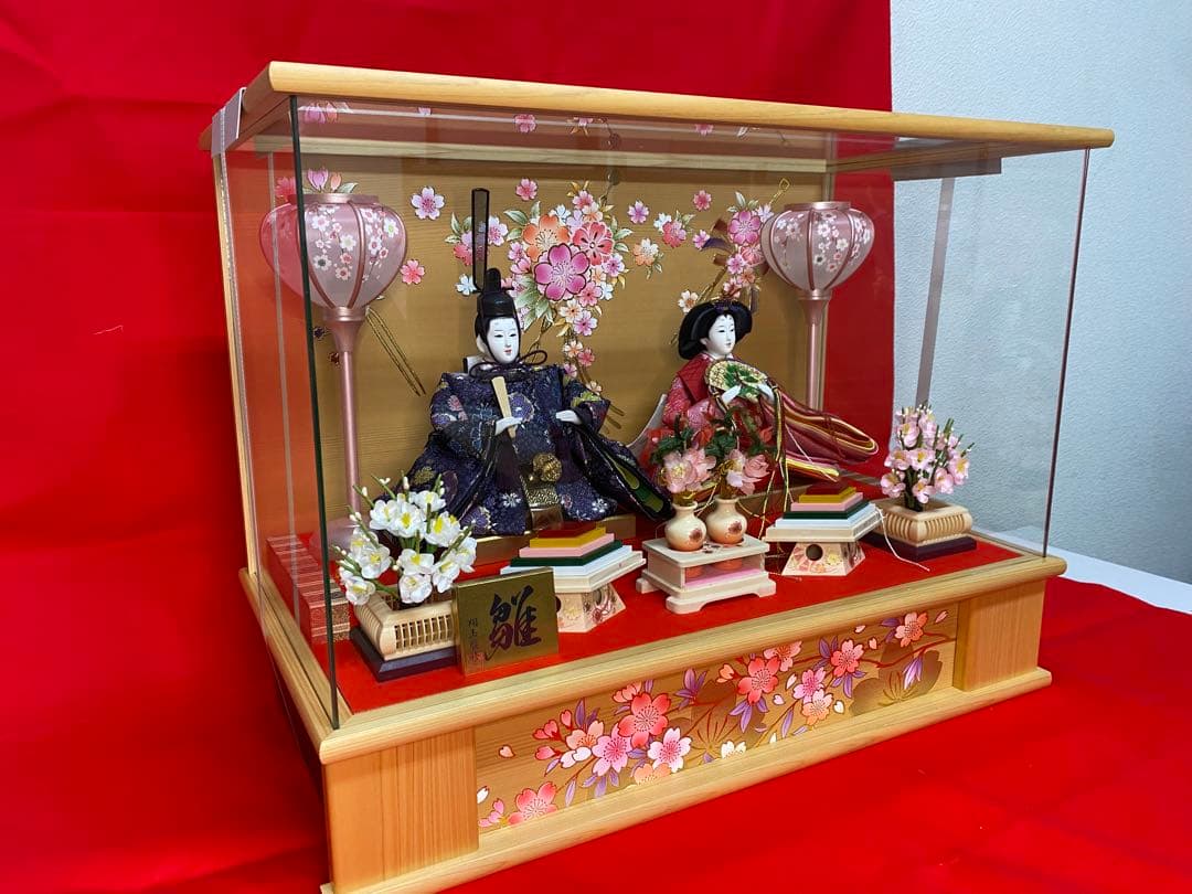 翔玉監修　雛人形親王飾りガラスケース入り・間口約５５×奥行約２８×高さ約４１㎝