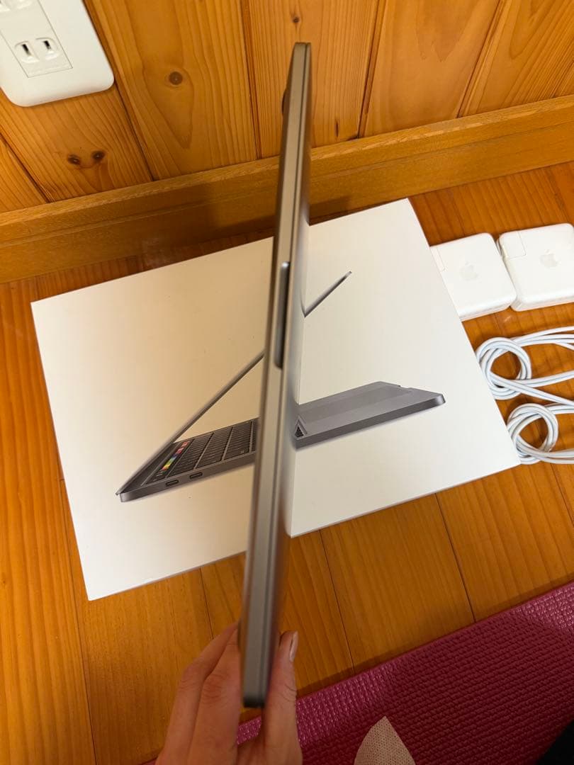MacBook Pro 2020 メモリ8GB 256GB スペースグレー