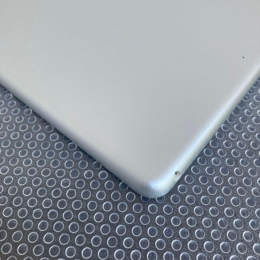 3182【早い者勝ち】iPad6 第6世代 32GB WIFIモデル☆