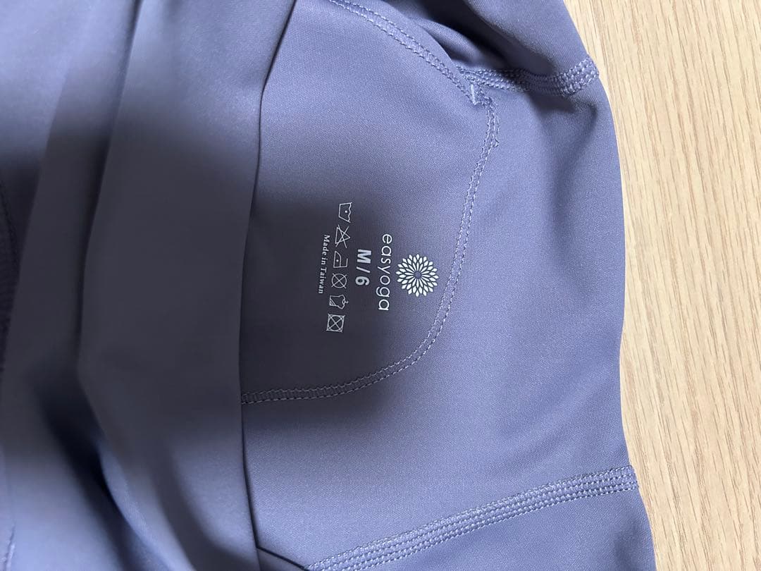 イージーヨガ　レギンス　Mサイズ　未使用