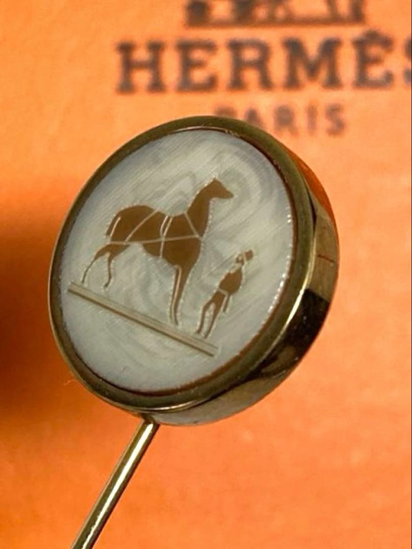 良品　HERMES エルメス　コロゾ　ピンブローチ　ピンバッチ　ゴールド　箱付き