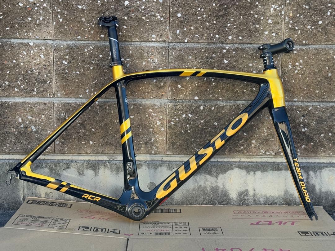 グスト　RCR リムブレーキ　フレームセット　カーボンフレーム　ロードバイク