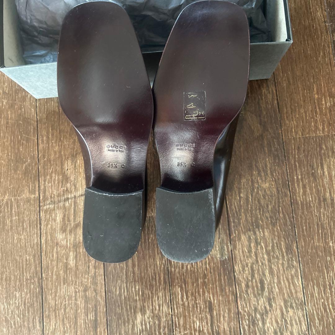 グッチのローファー