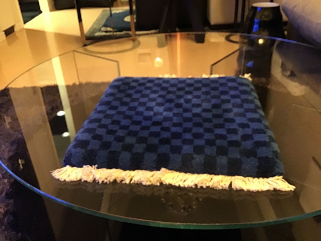 極美品　カッシーナ本店購入　ムニ　muni チェアラグ