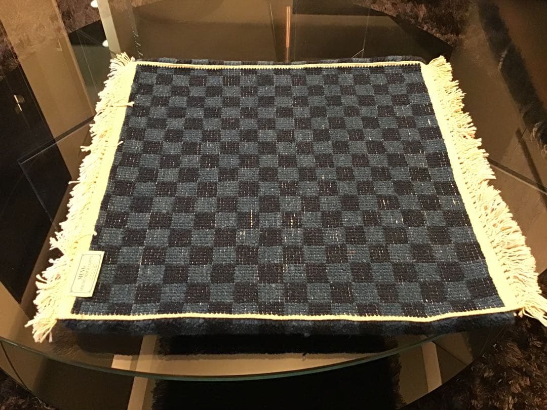 極美品　カッシーナ本店購入　ムニ　muni チェアラグ