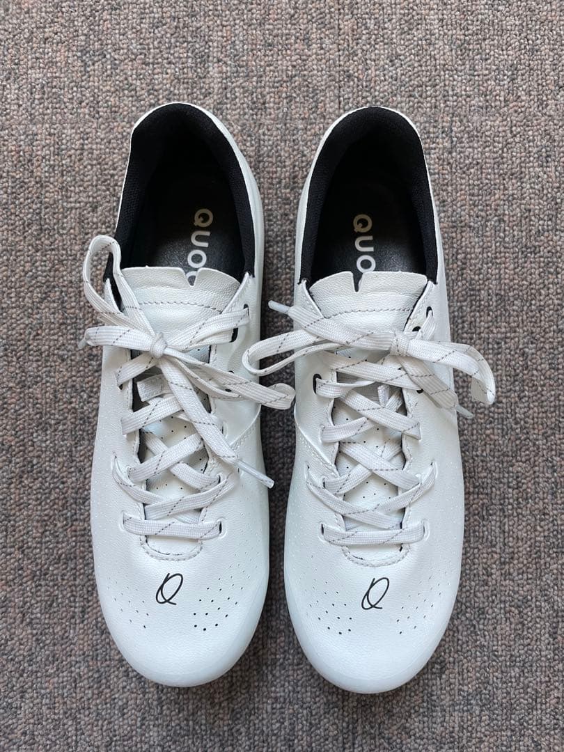 QUOC ホワイト サイクリングシューズ 箱付き