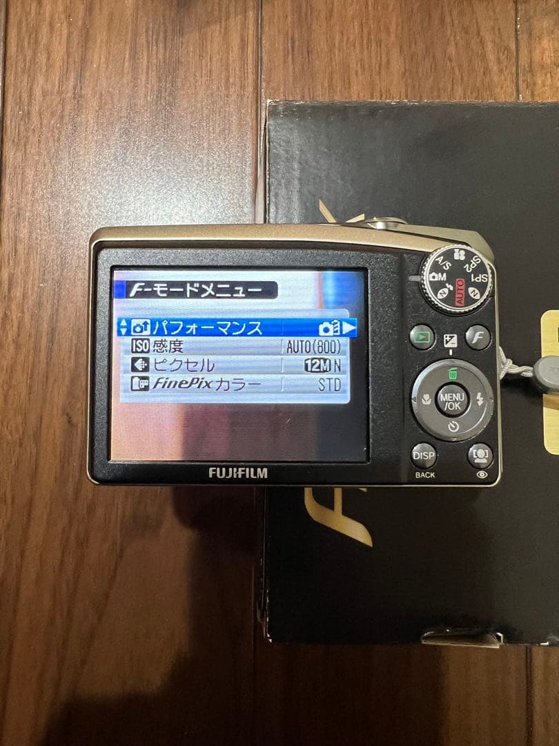 FUJIFILM FinePix F50fd コンパクトデジタルカメラ