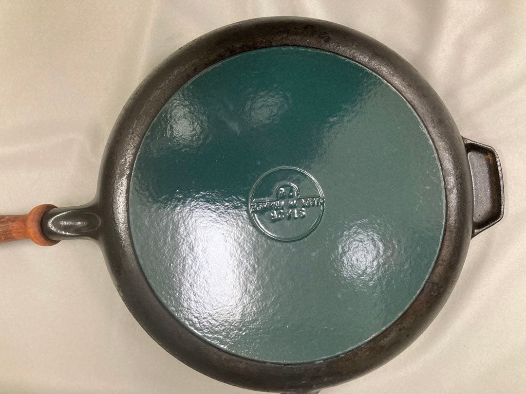 中古品　ストウブ フライパン　28センチ